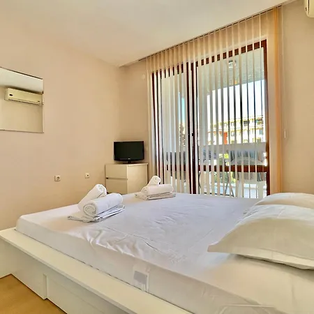 アパート Prestige - Private - Bsr - 1 4*